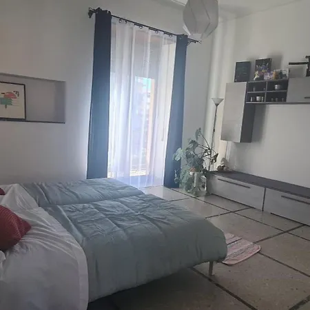 La Di Largo Pilo
