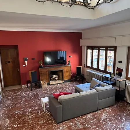 La Di Largo Pilo * كاتانيا