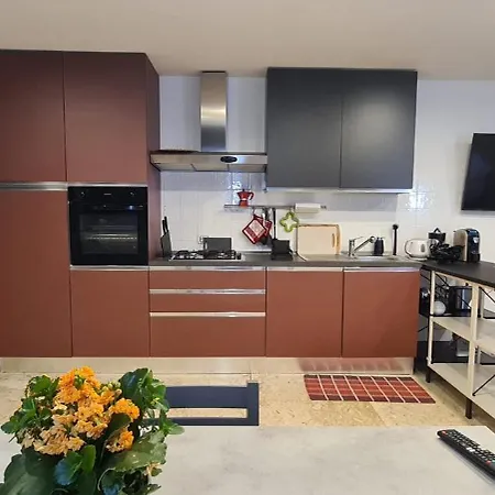 La Di Largo Pilo * كاتانيا